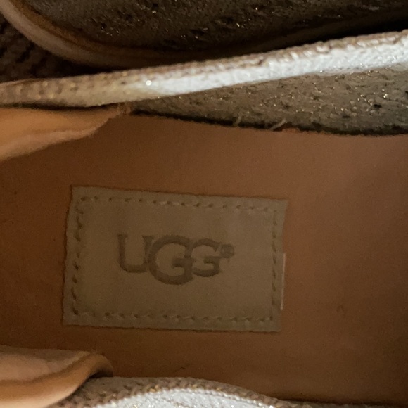 Ugg Slip On Sneakers size 6 - Picture 4 of 6